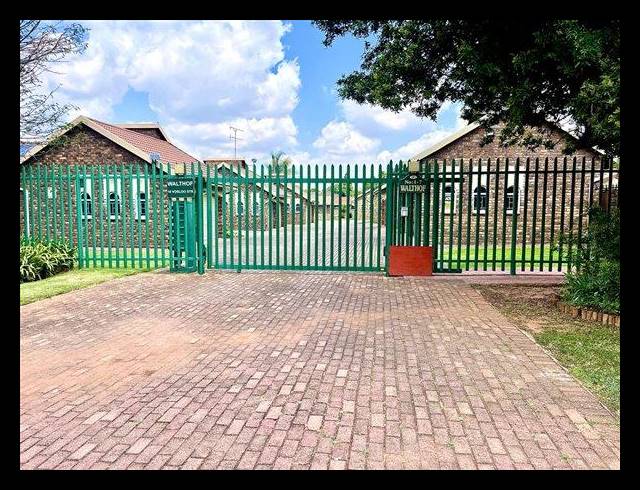 3 BEDROOM TOWNHOUSE FOR SALE IN BIRCHLEIGH